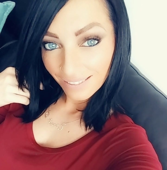 christine_nora